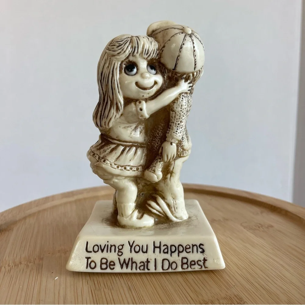 Ivory 'Loving You Happens To Be What I Do Best' Figurine - Home Party Decor